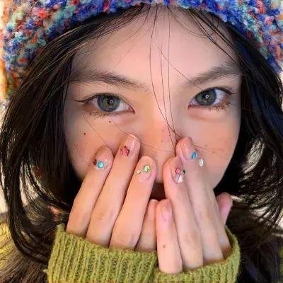 蓝风衣
